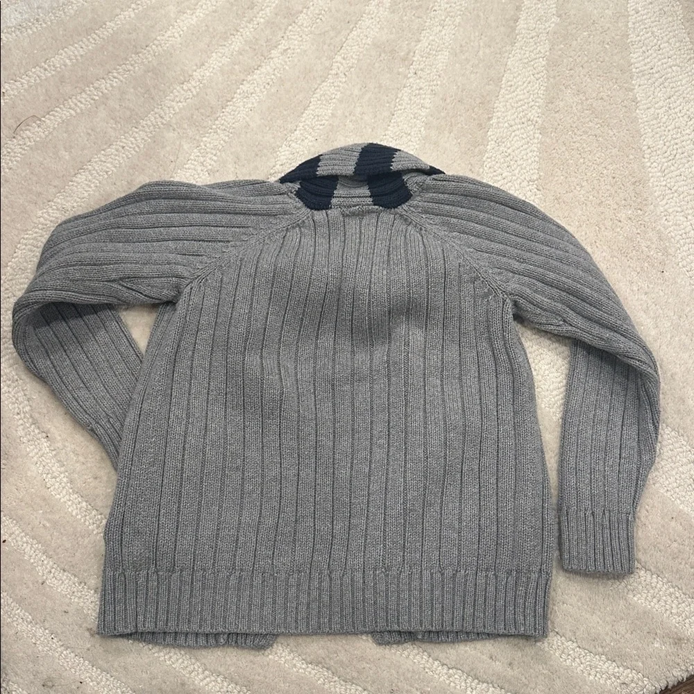 GAP cozy gray